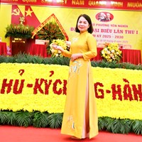 Bà Nội Tôm Phạm